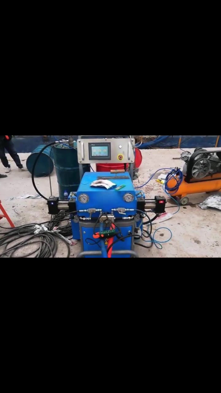 @xinlingsprayfoammachine