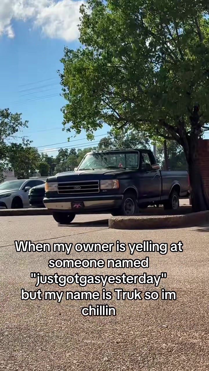 @Lou™️