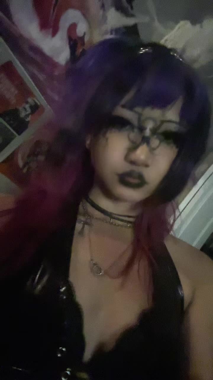 @lux🧟&zwj;♀️