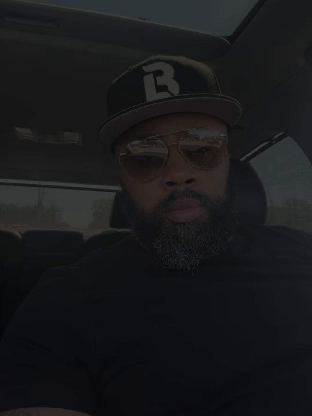 @Buck_Haze