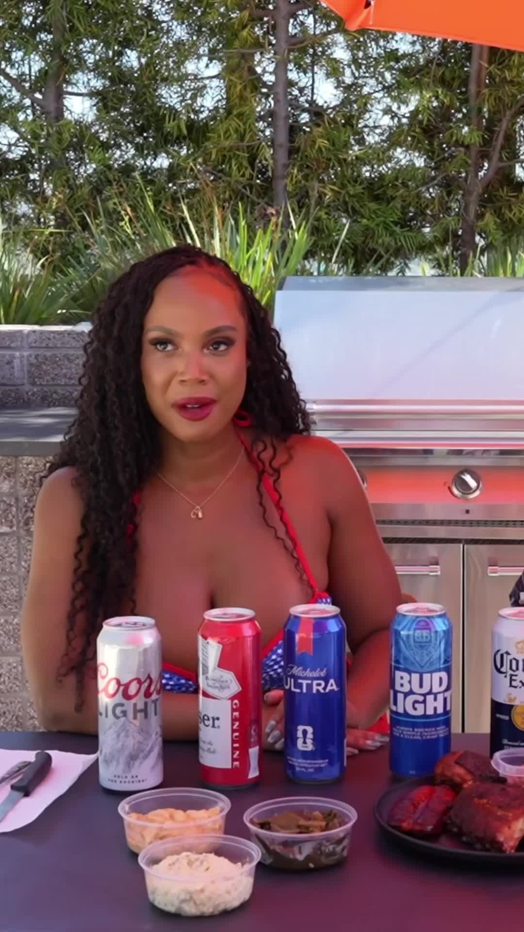 @August_Skye