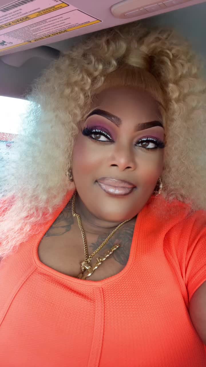 @Leshaa ColorWigz