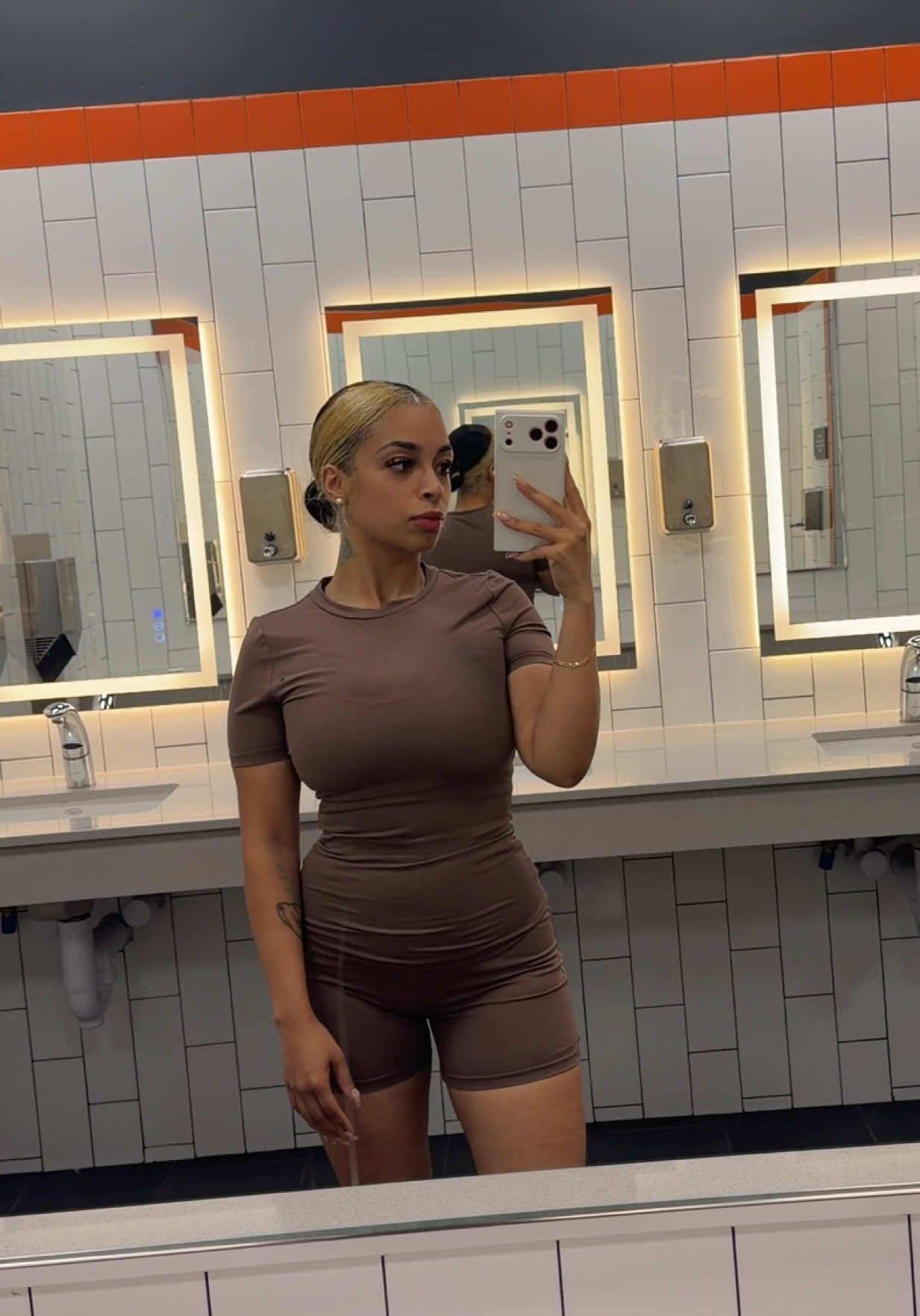 @Karina Sanchez