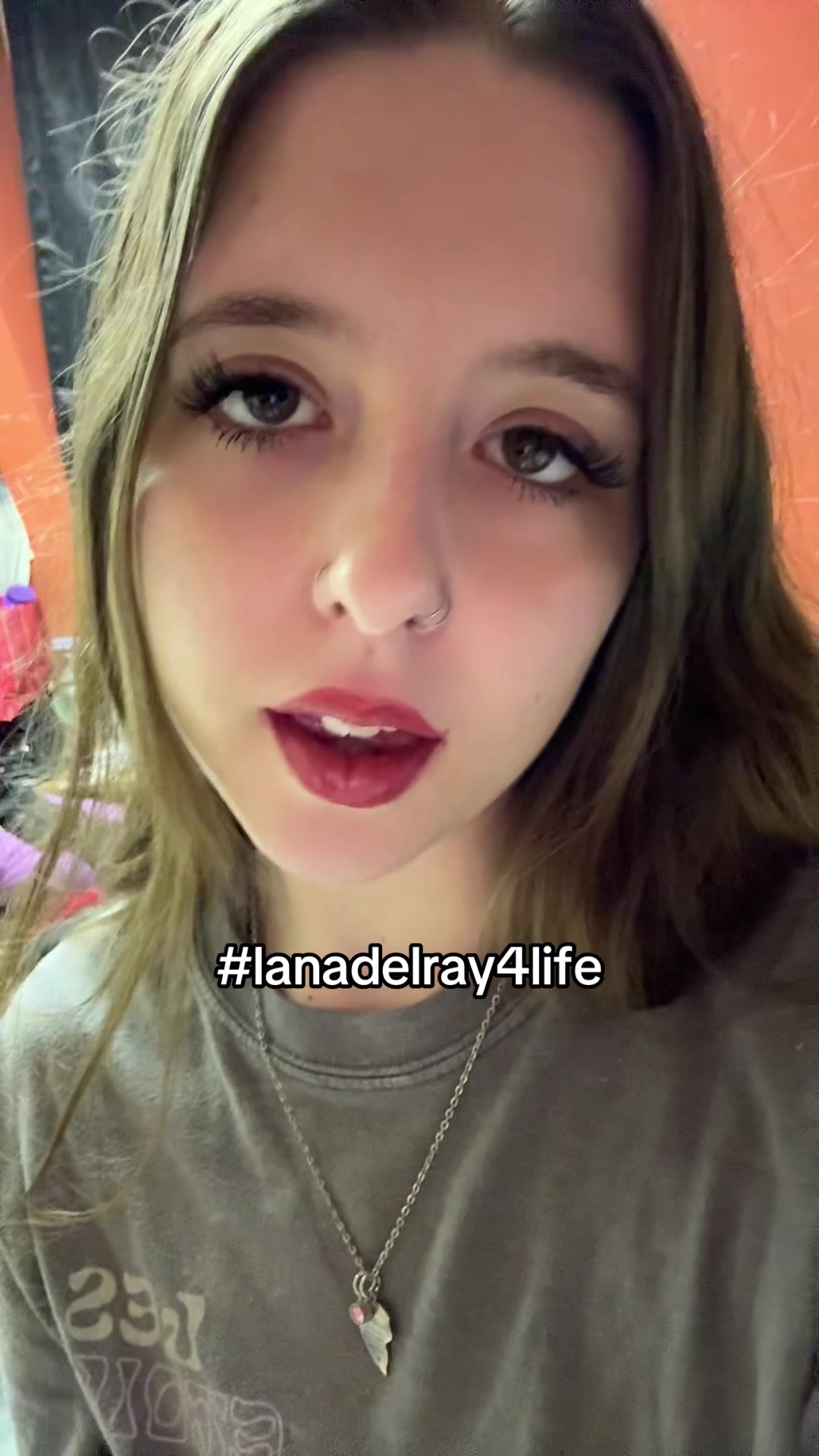 @<3
