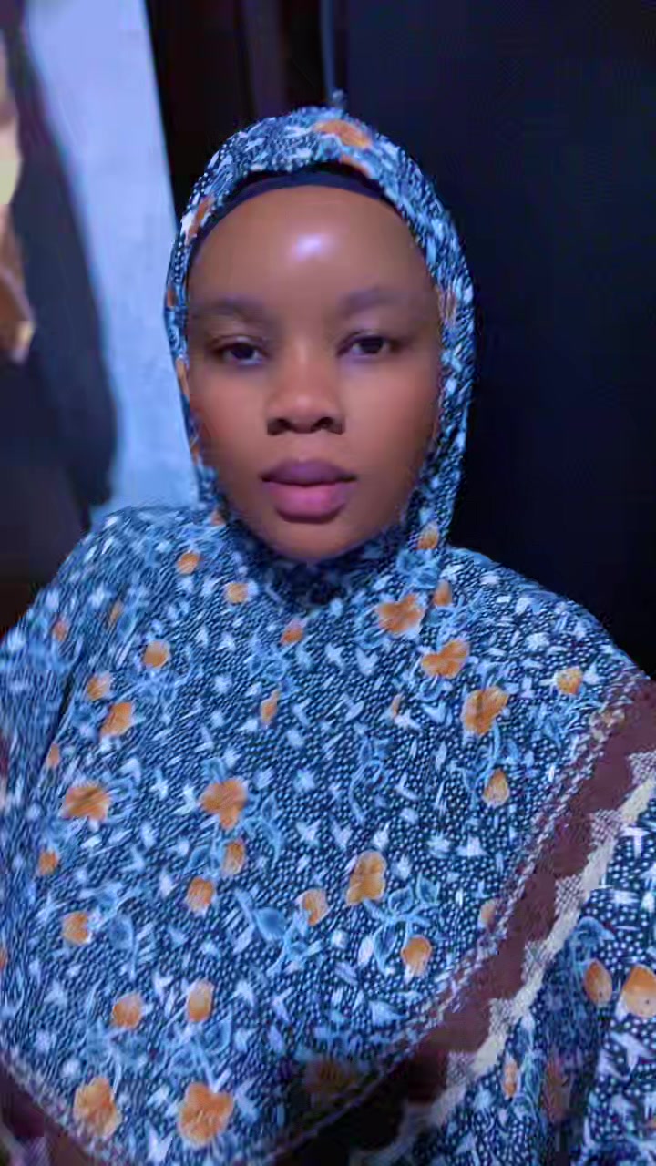 @Amaka🇹🇿🇨🇳🇦🇪🇧🇭🇳🇬🇱🇷