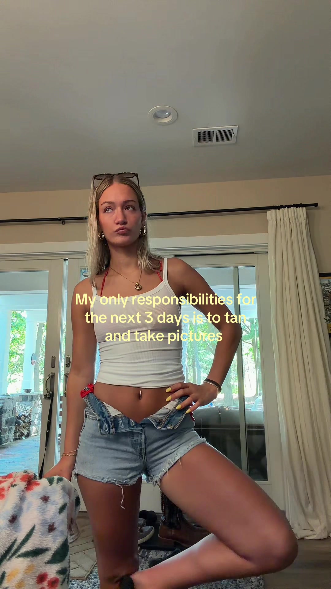 @caitlynnavery