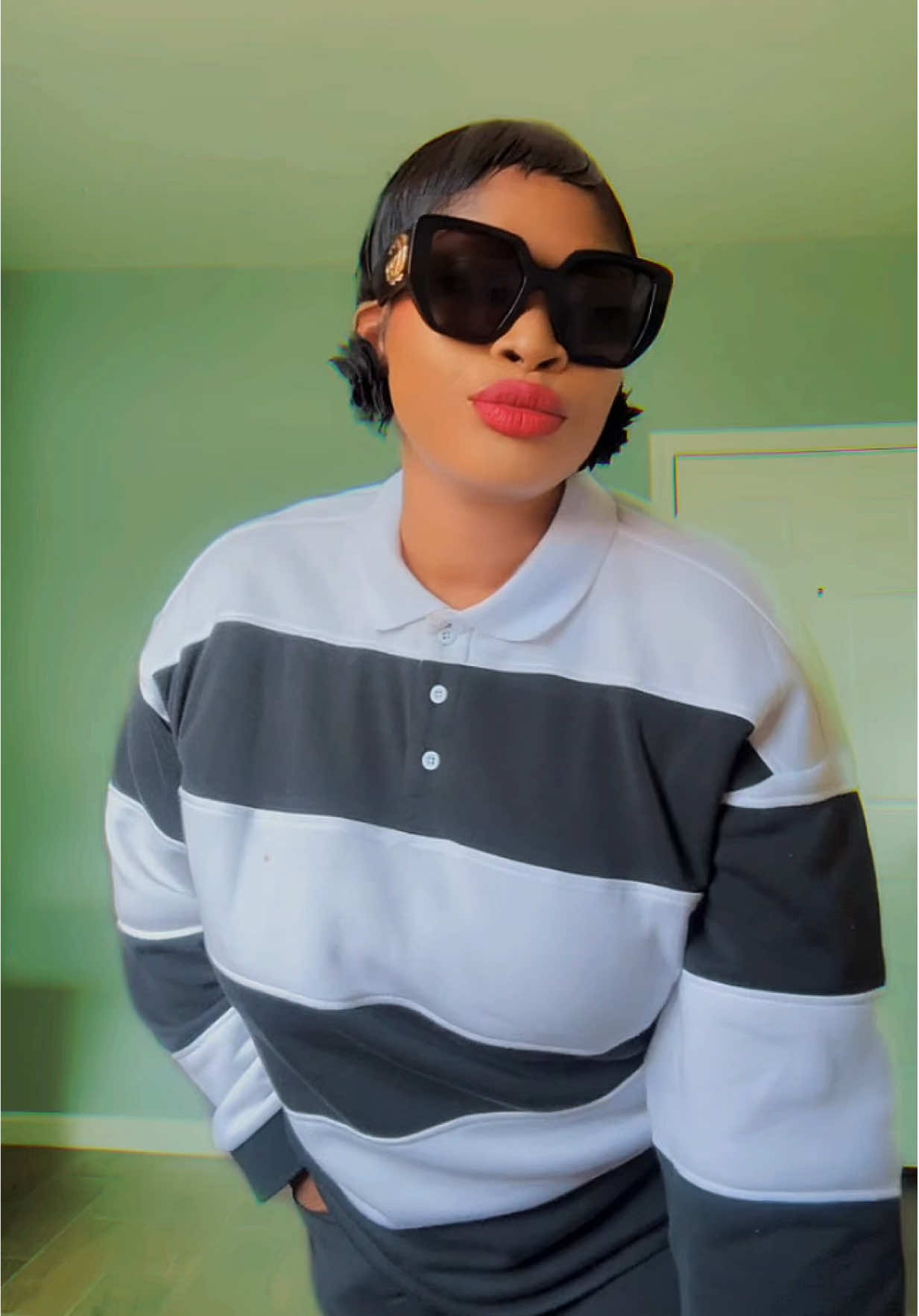 @Shetrendyzapparel