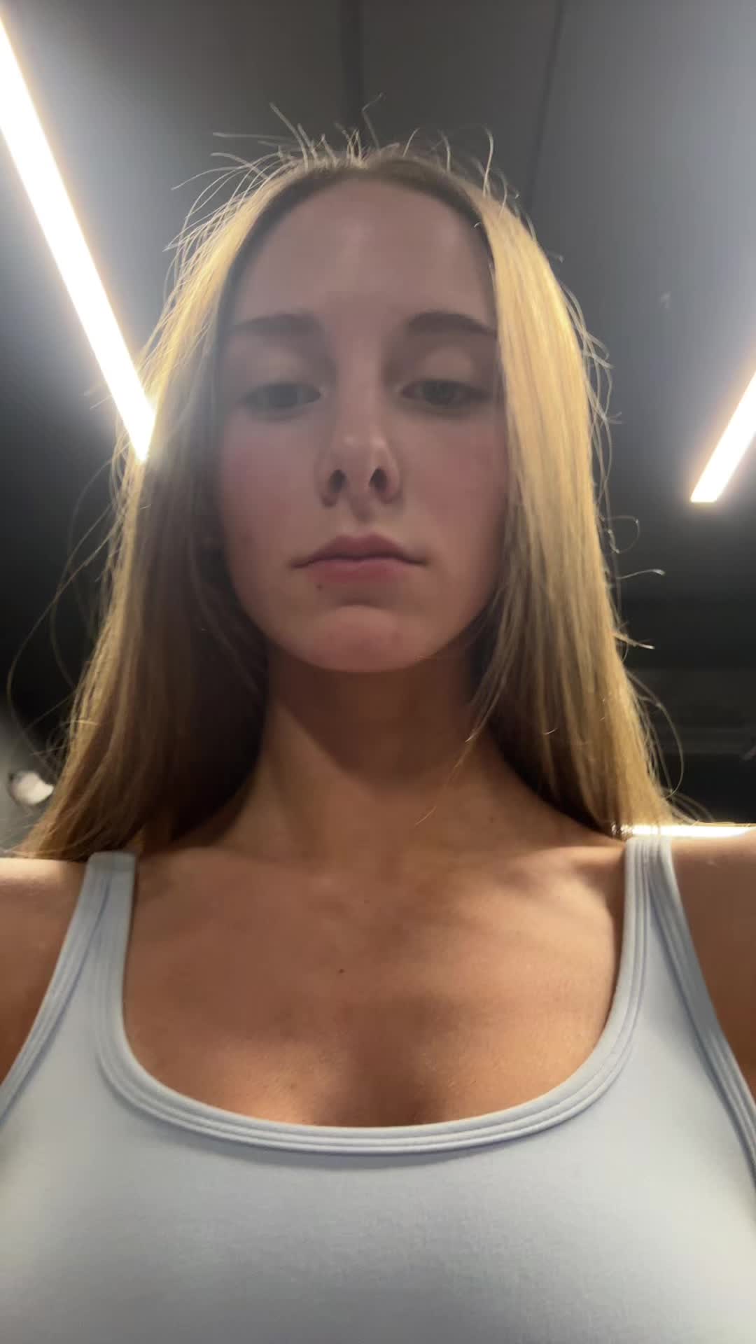 @Averyy