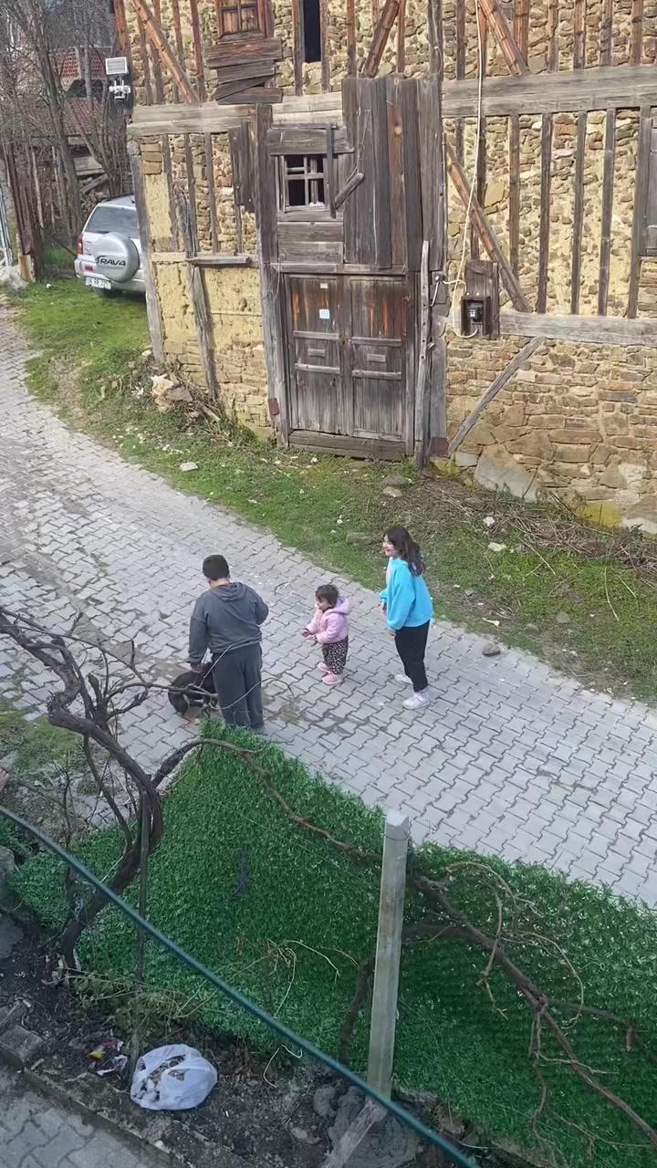 @Hacer T&uuml;men Karaoğlu