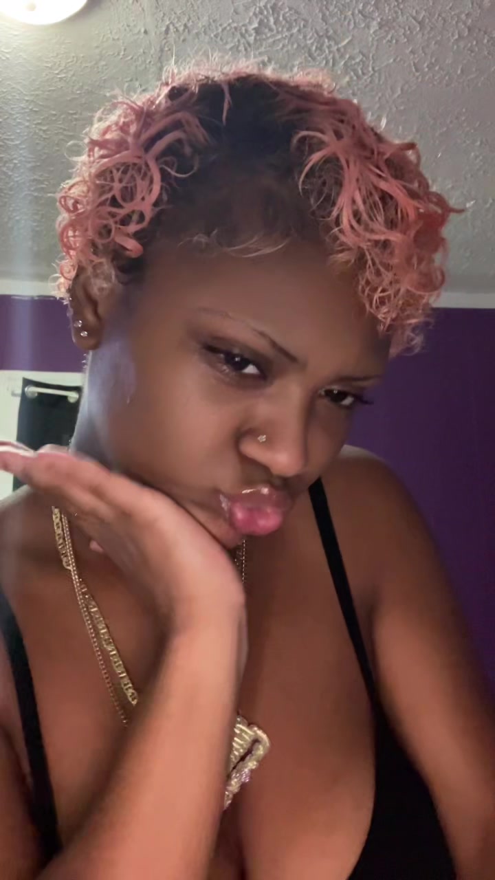 @kiki bae💕.