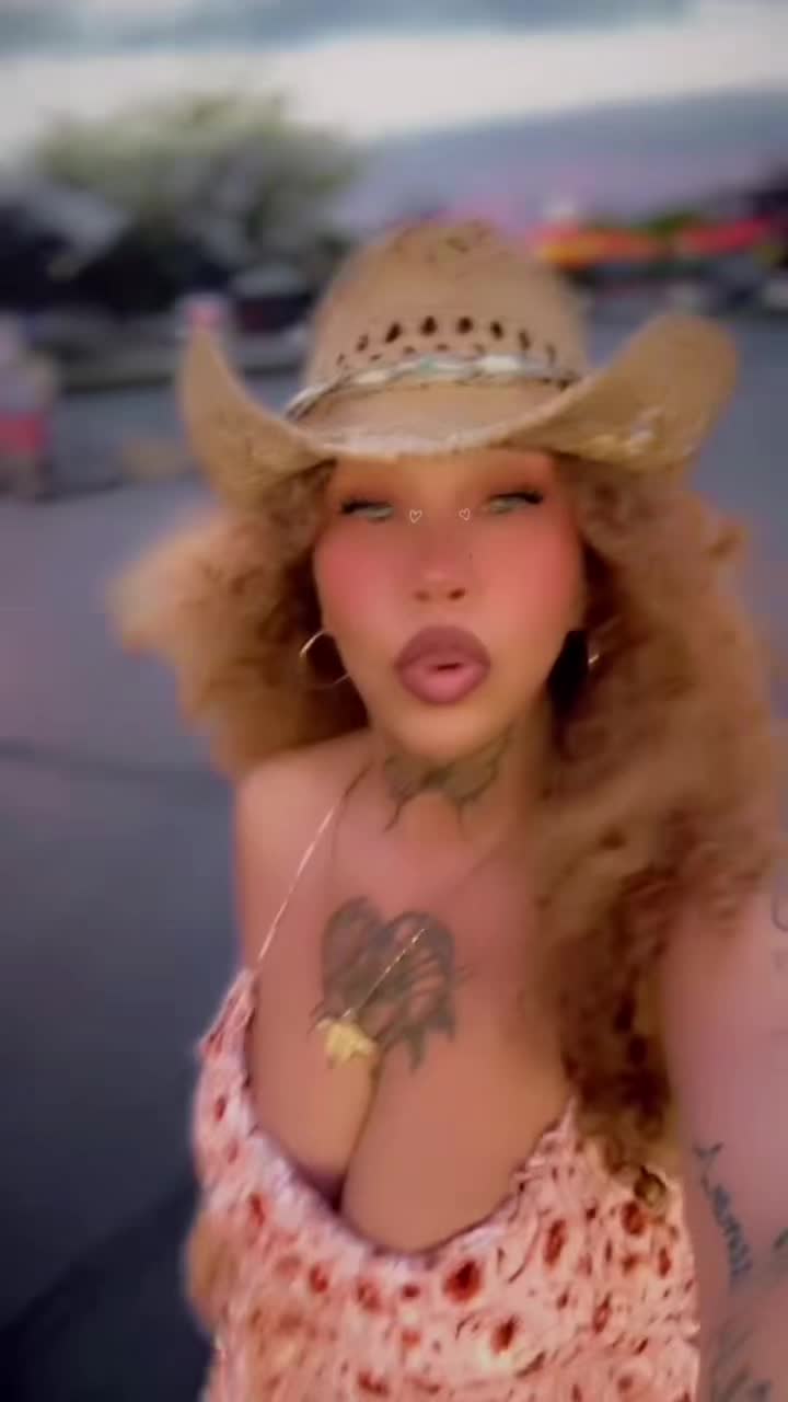 @tatted_tink_411