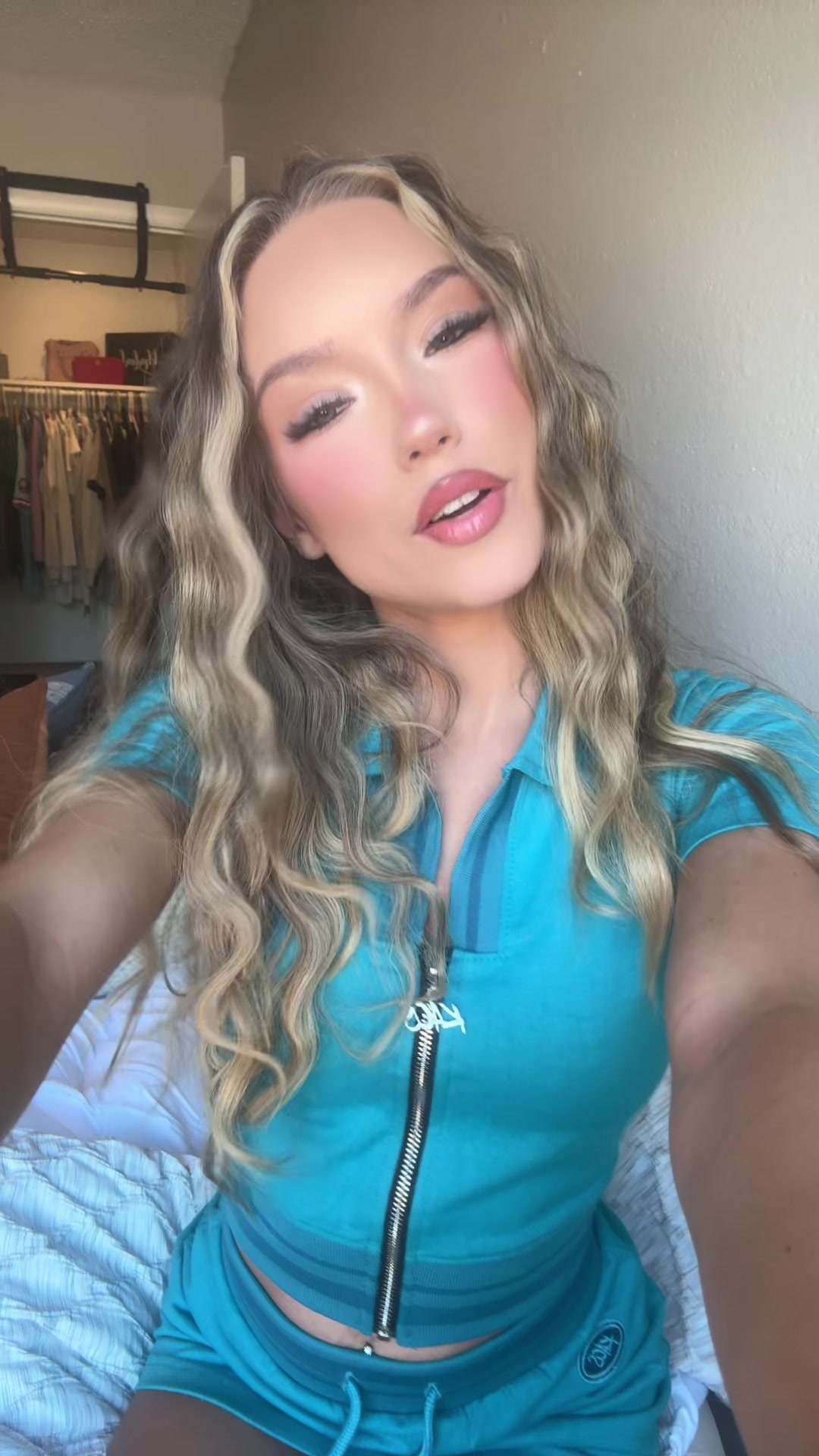 @Mrs. 69