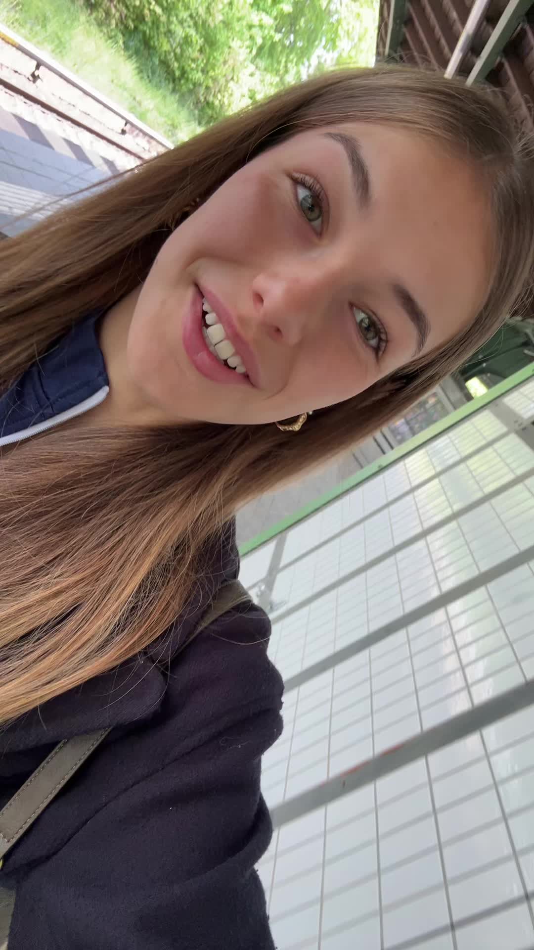 @adelesfashiondiary
