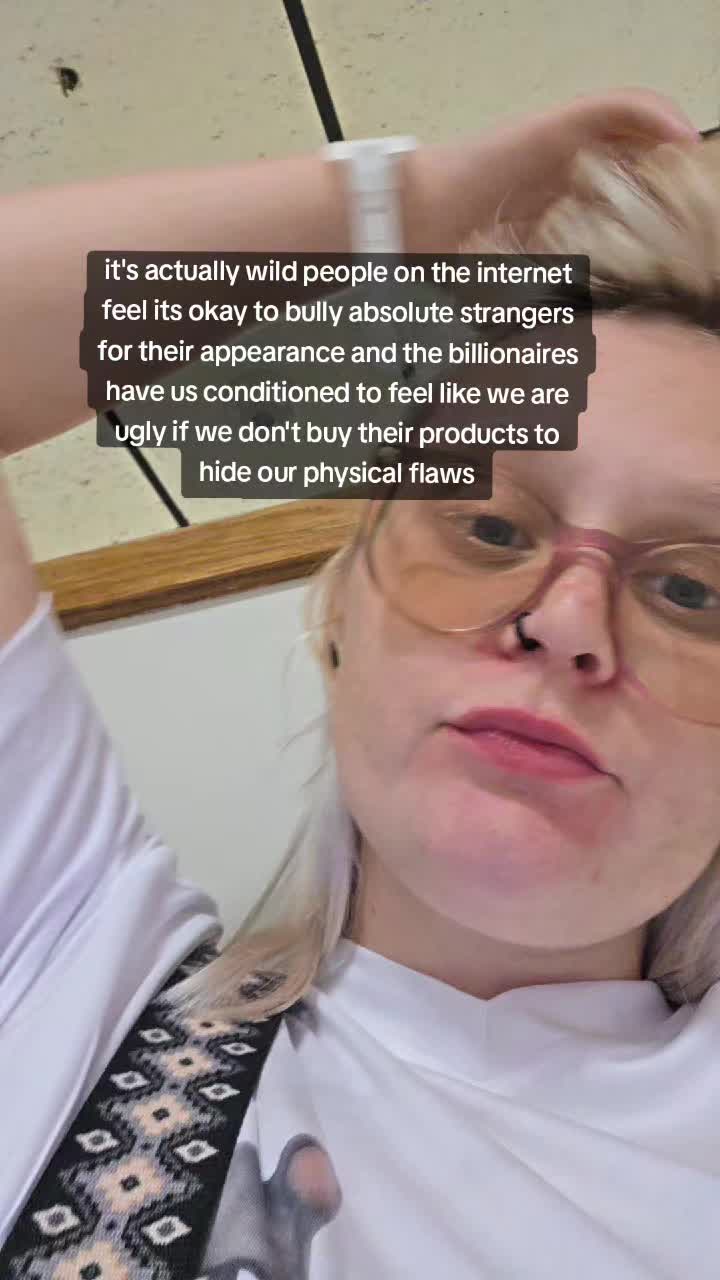 @EmieWonders