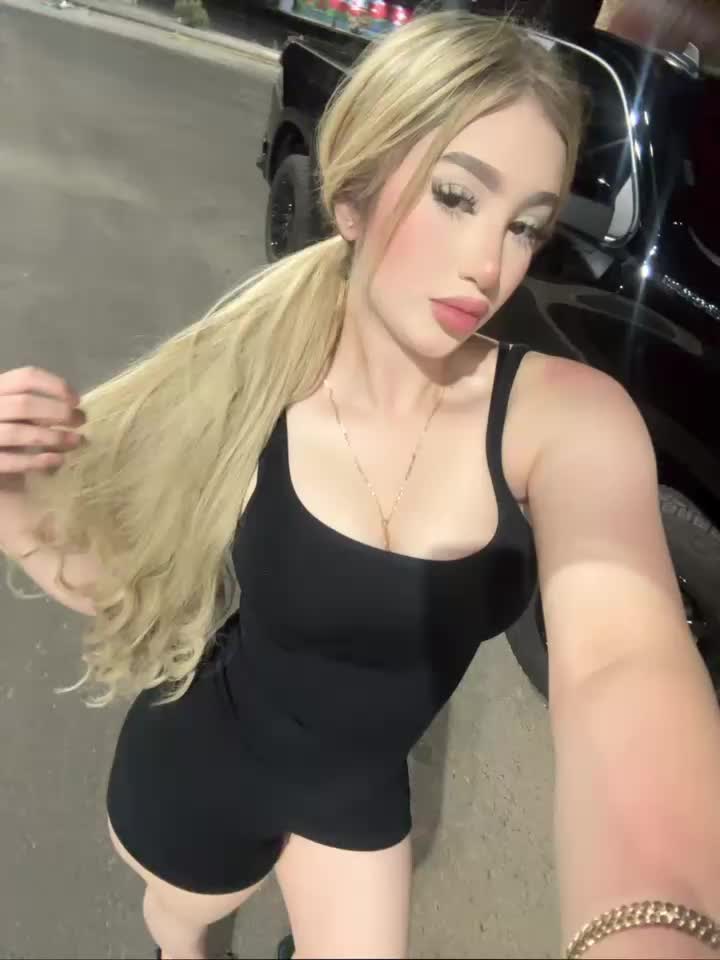 @monicatheloner