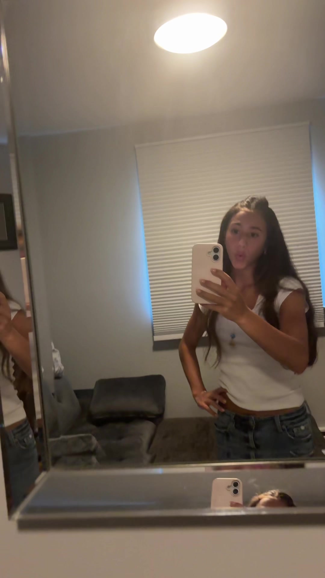 @avarosen_