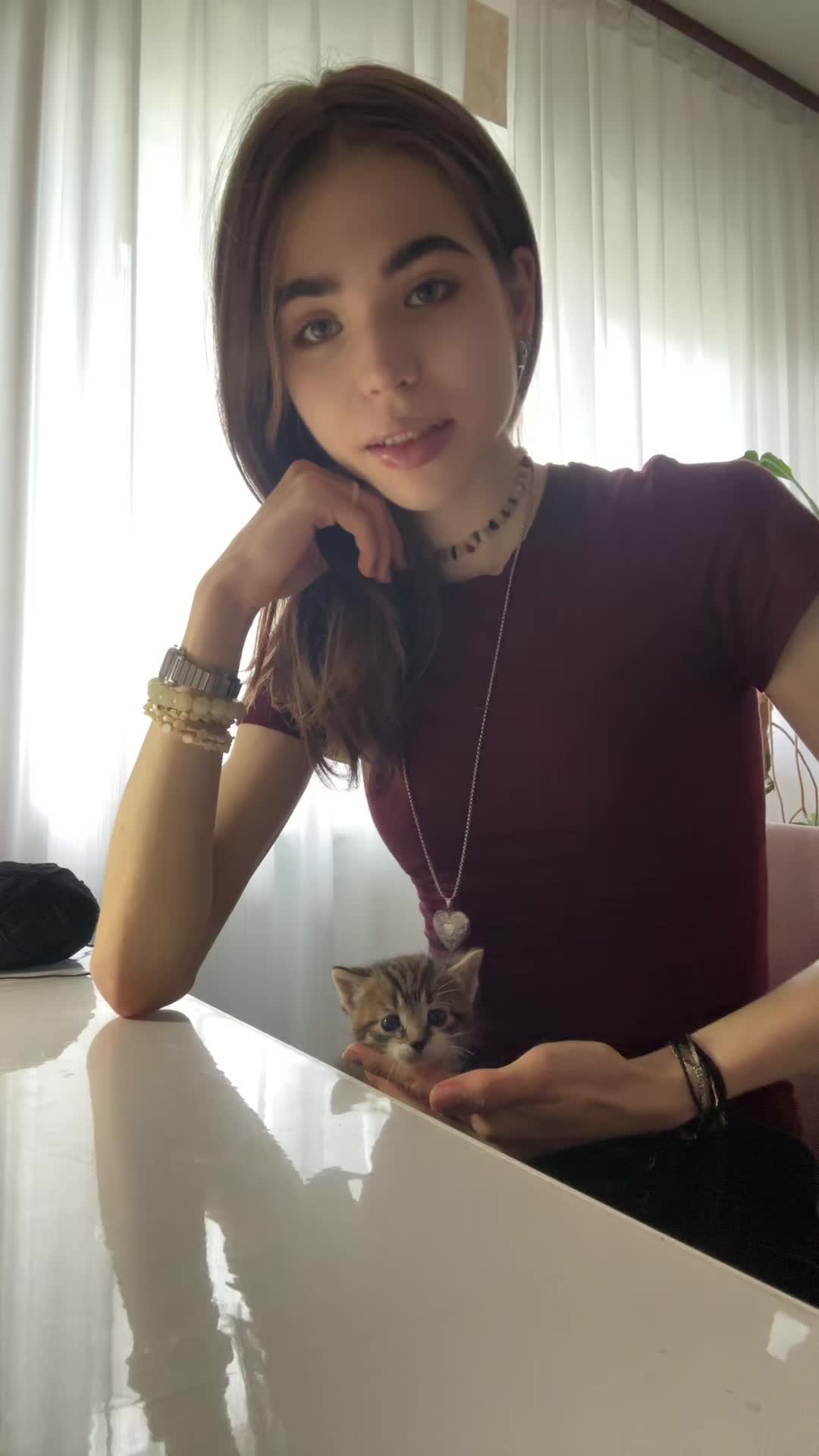 @lolа