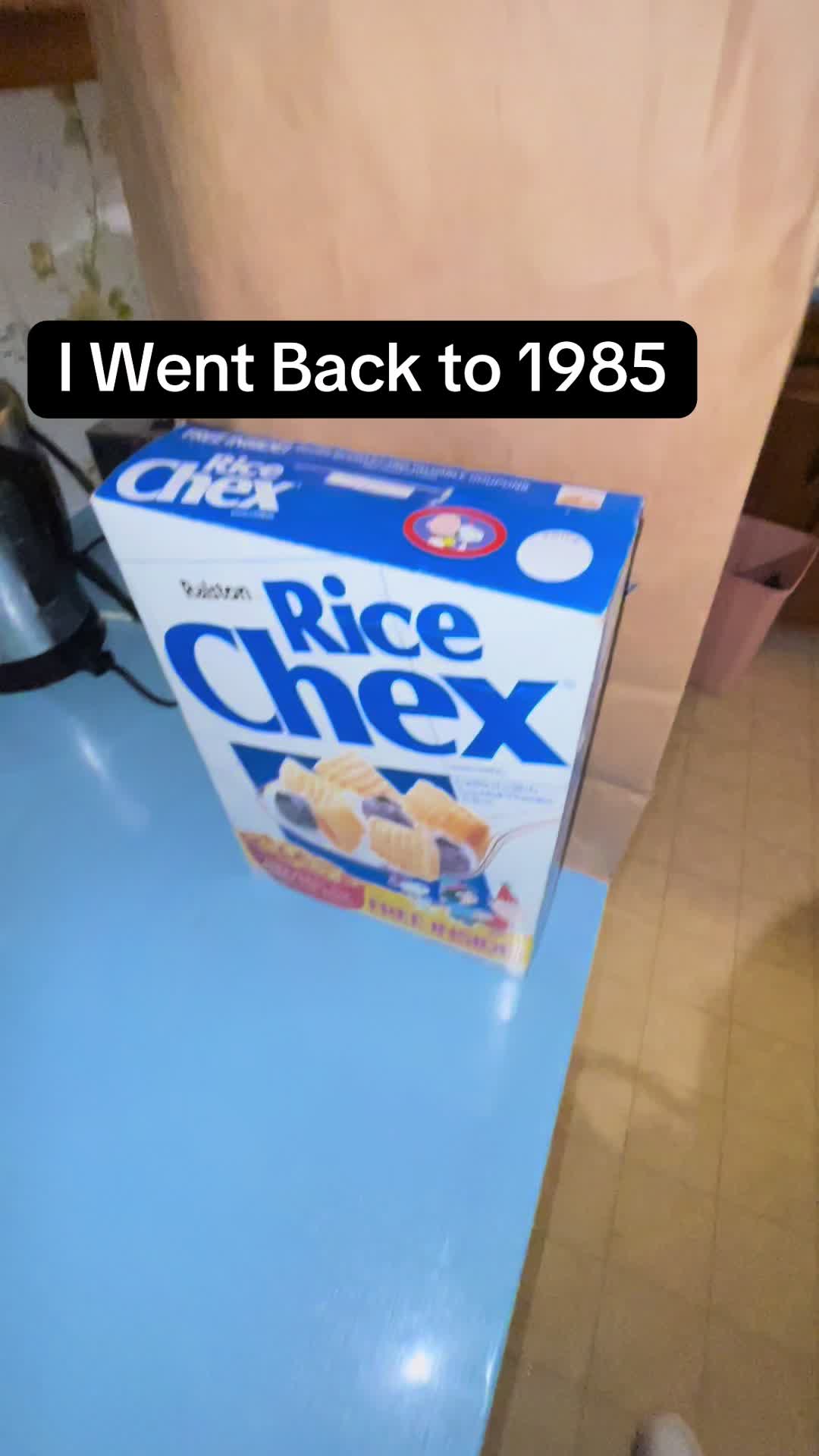 @retro.women&rsquo;s.nostalgia