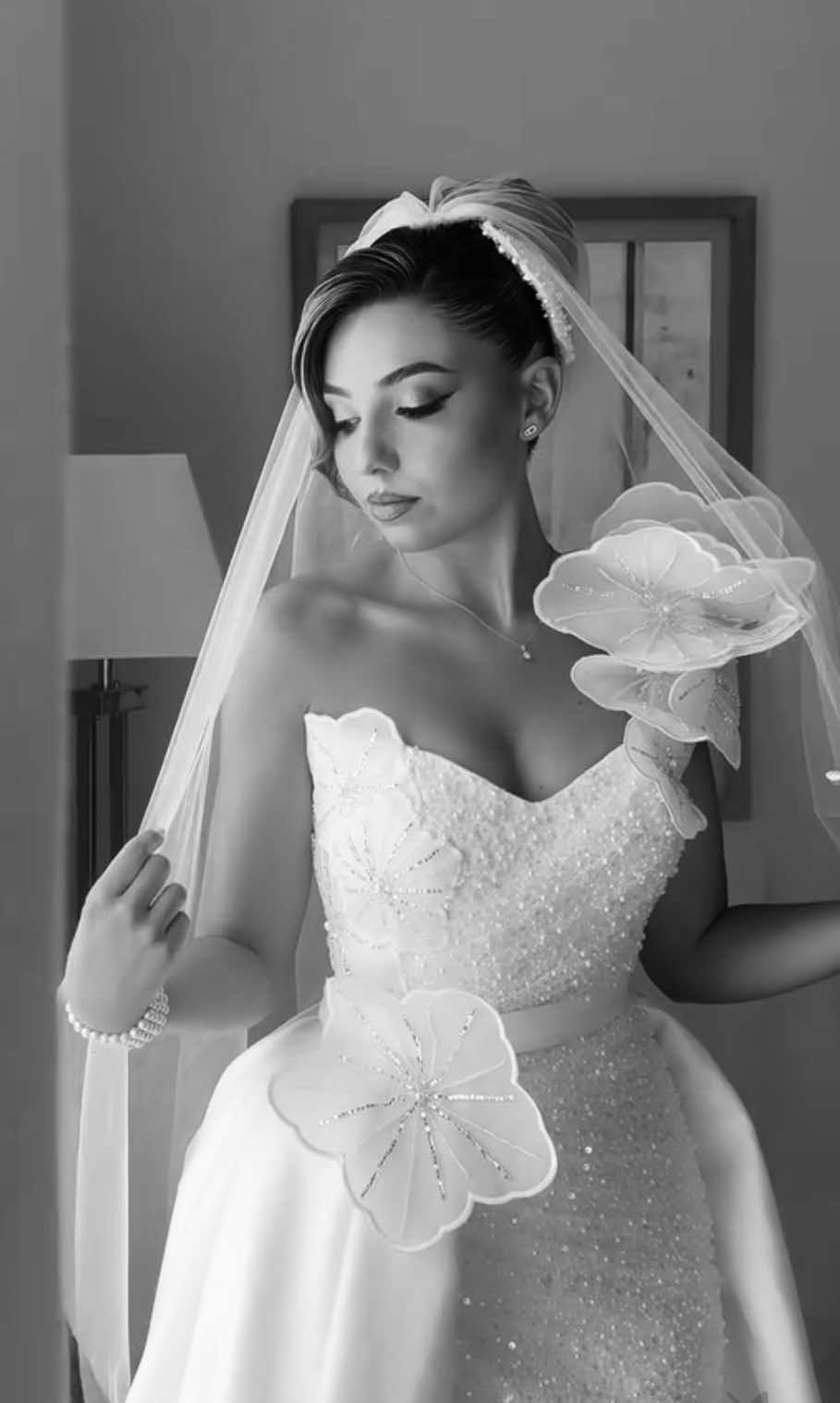 @MANICACOUTURE