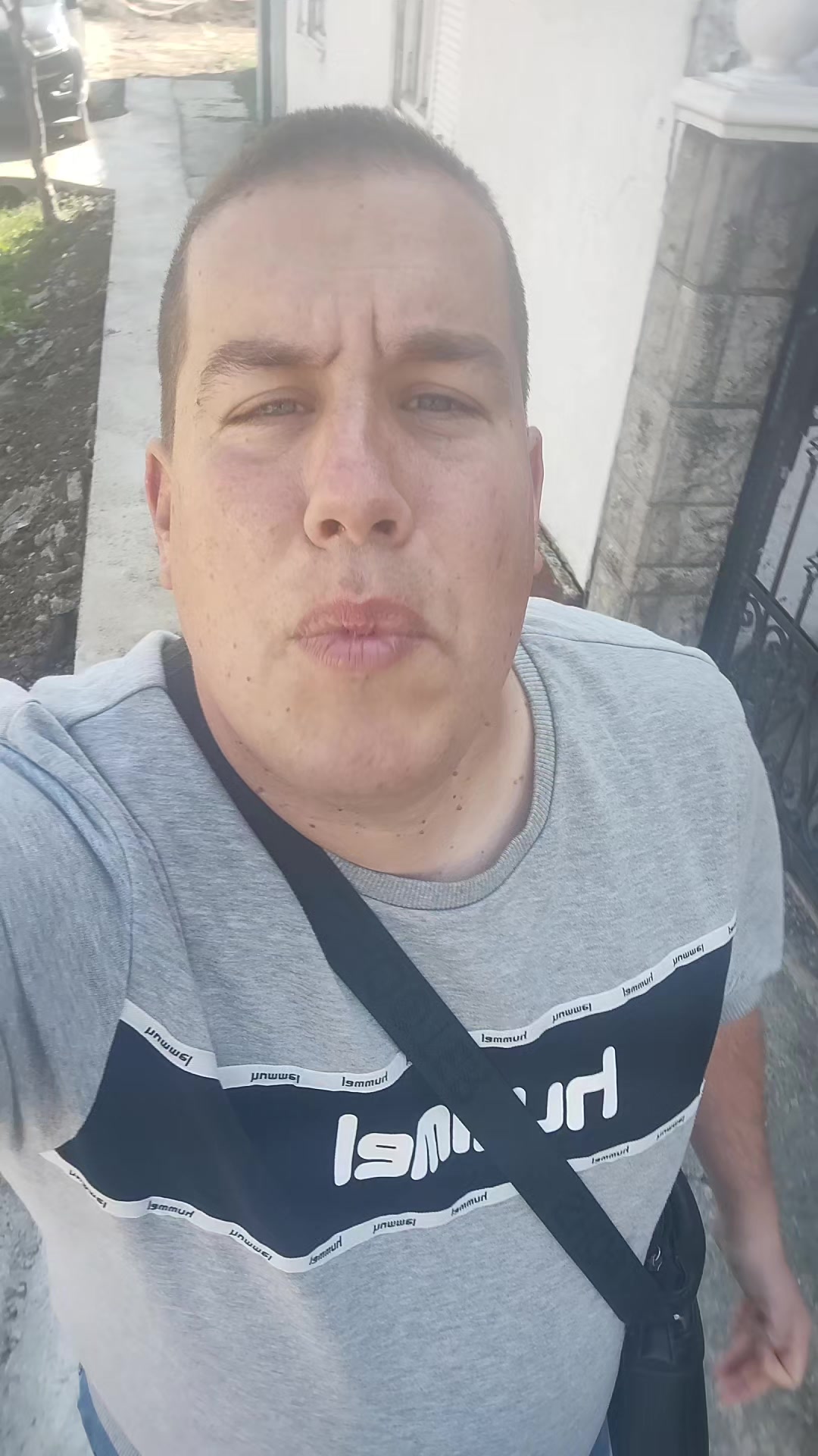 @Ћујке Брат