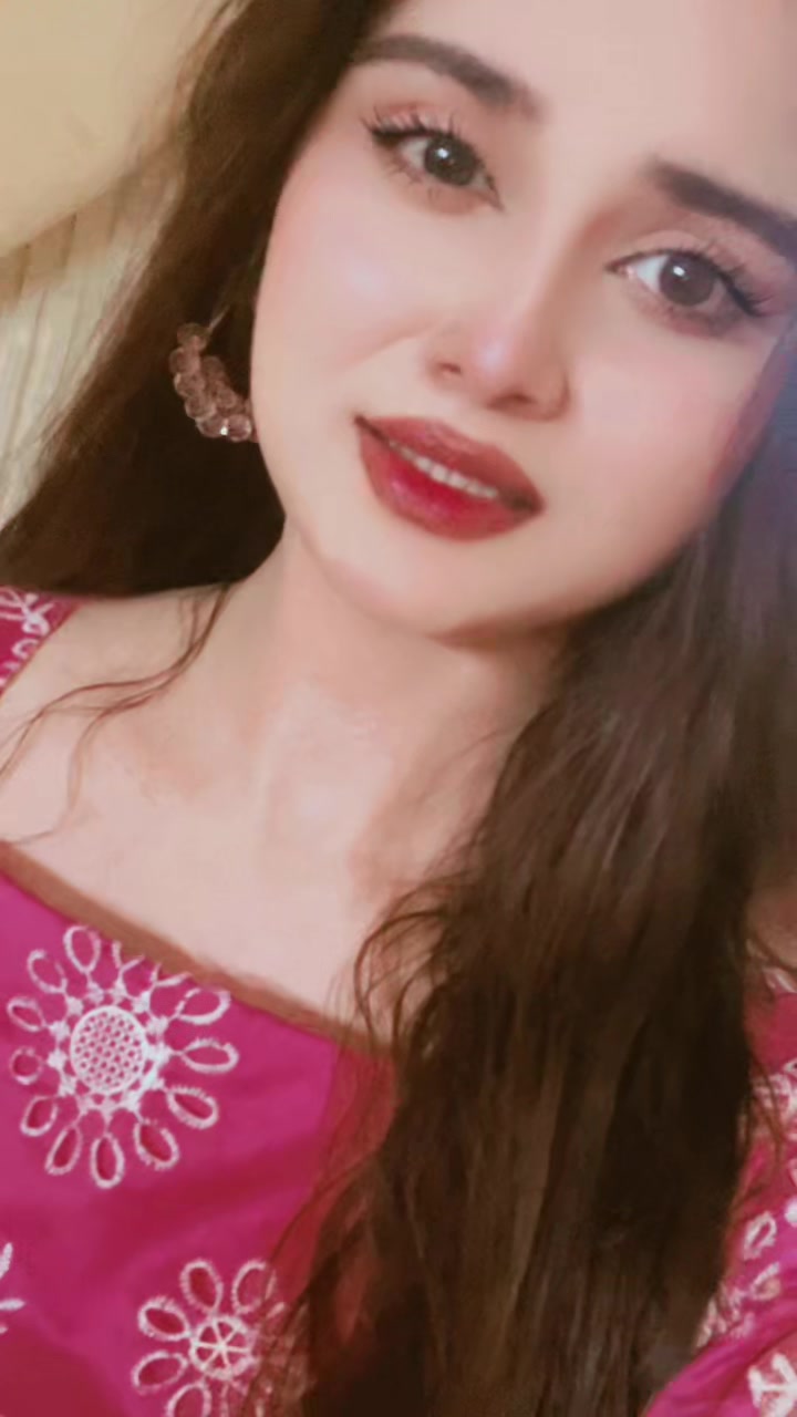 @Emaan🕊️✨