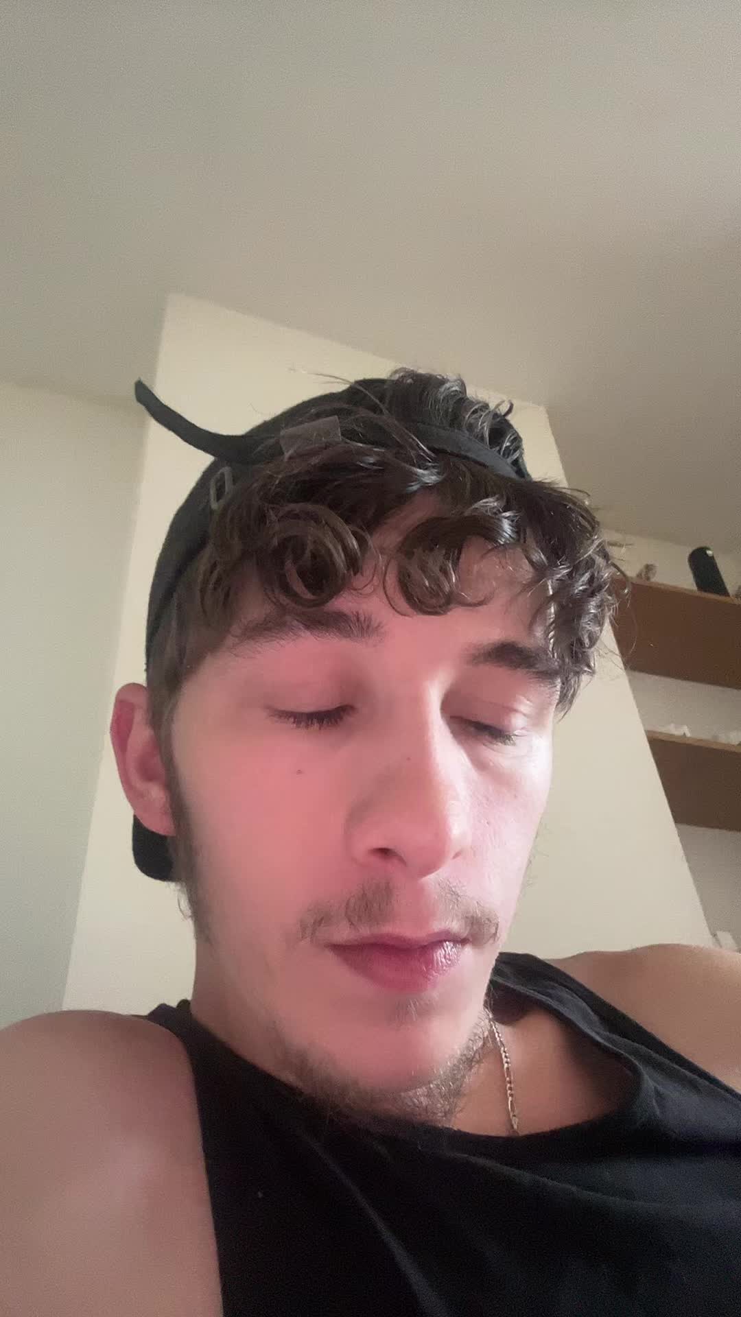 @♕♡⚘ᥣ𝒊𝙤ƞ⚘♡♕