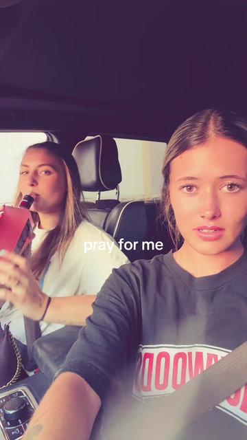 @.kenziemerollin