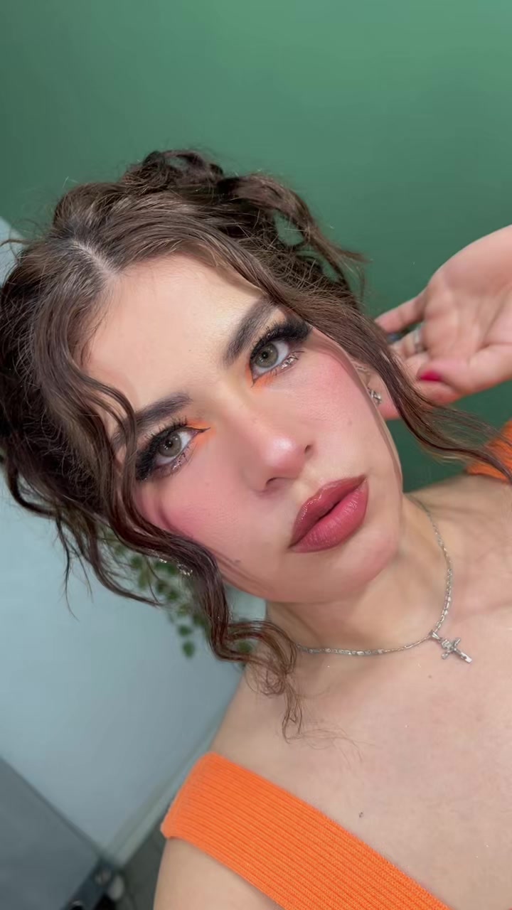 @Luz Estrada 🐺🖤