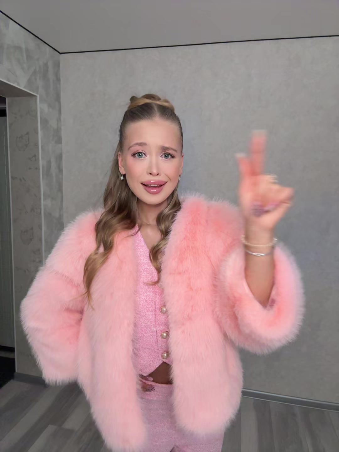 @Сонита 💗