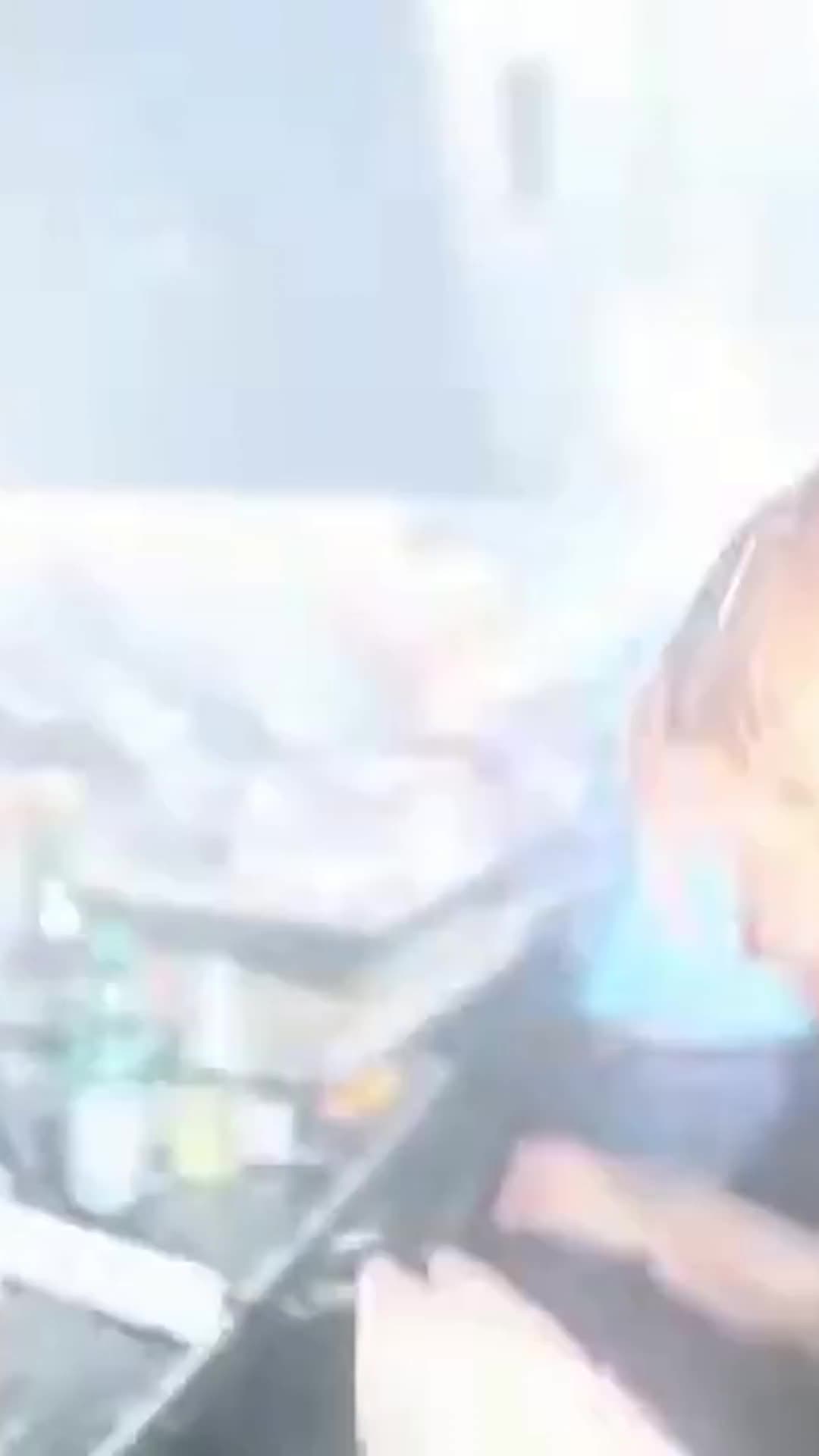 @pale_upload