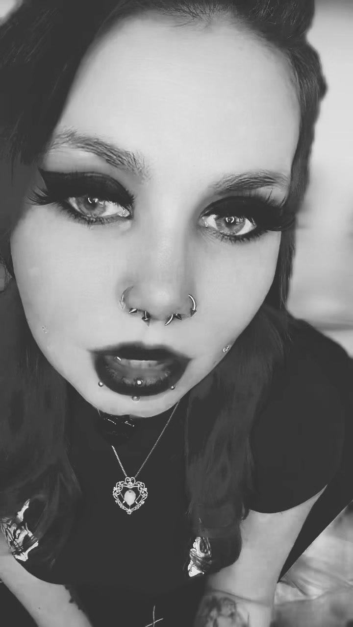 @🔥🦊🖤 Little FireFoxx 🖤🦊🔥