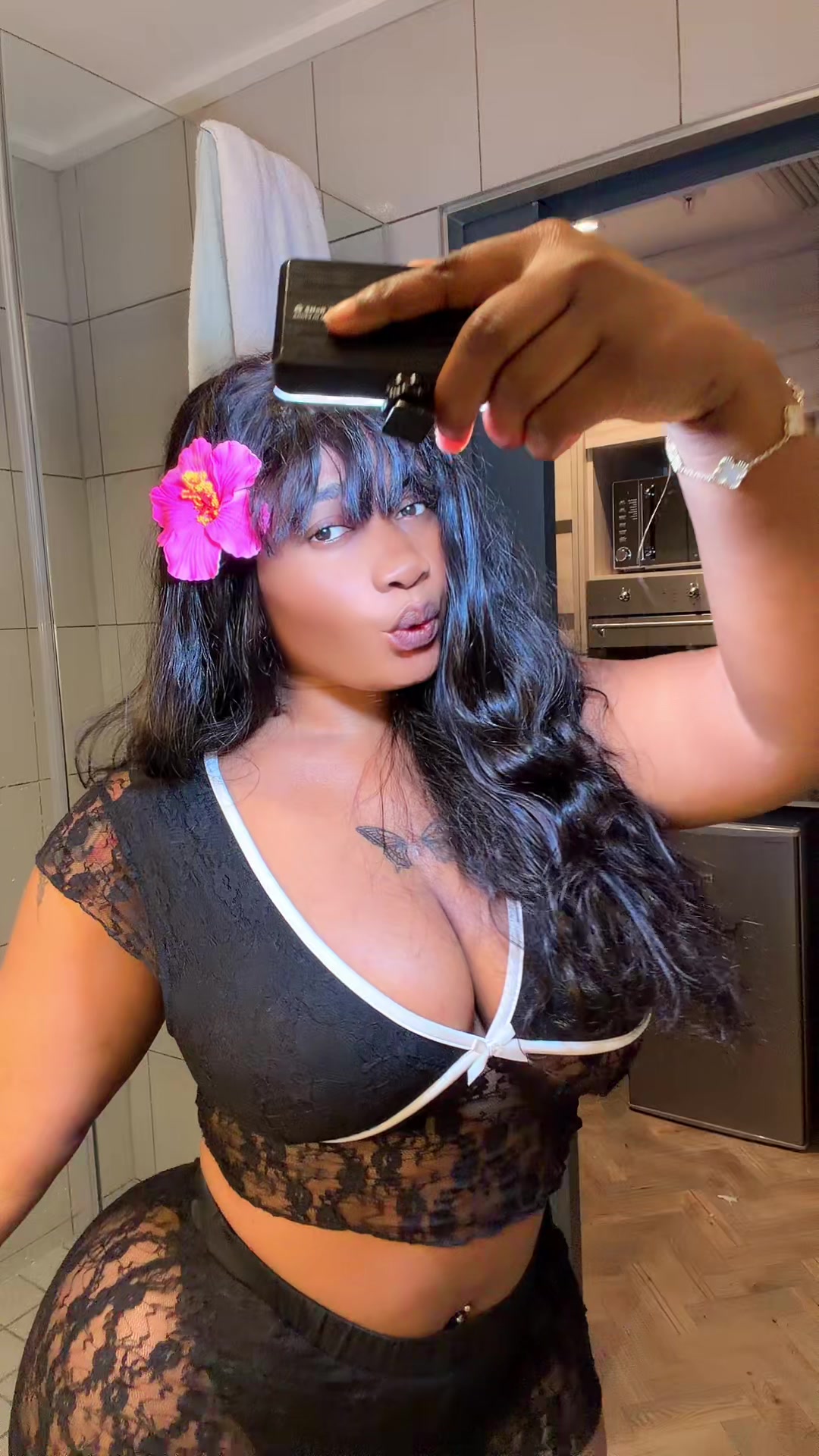 @FloryDesign 🇬🇭🇧🇯