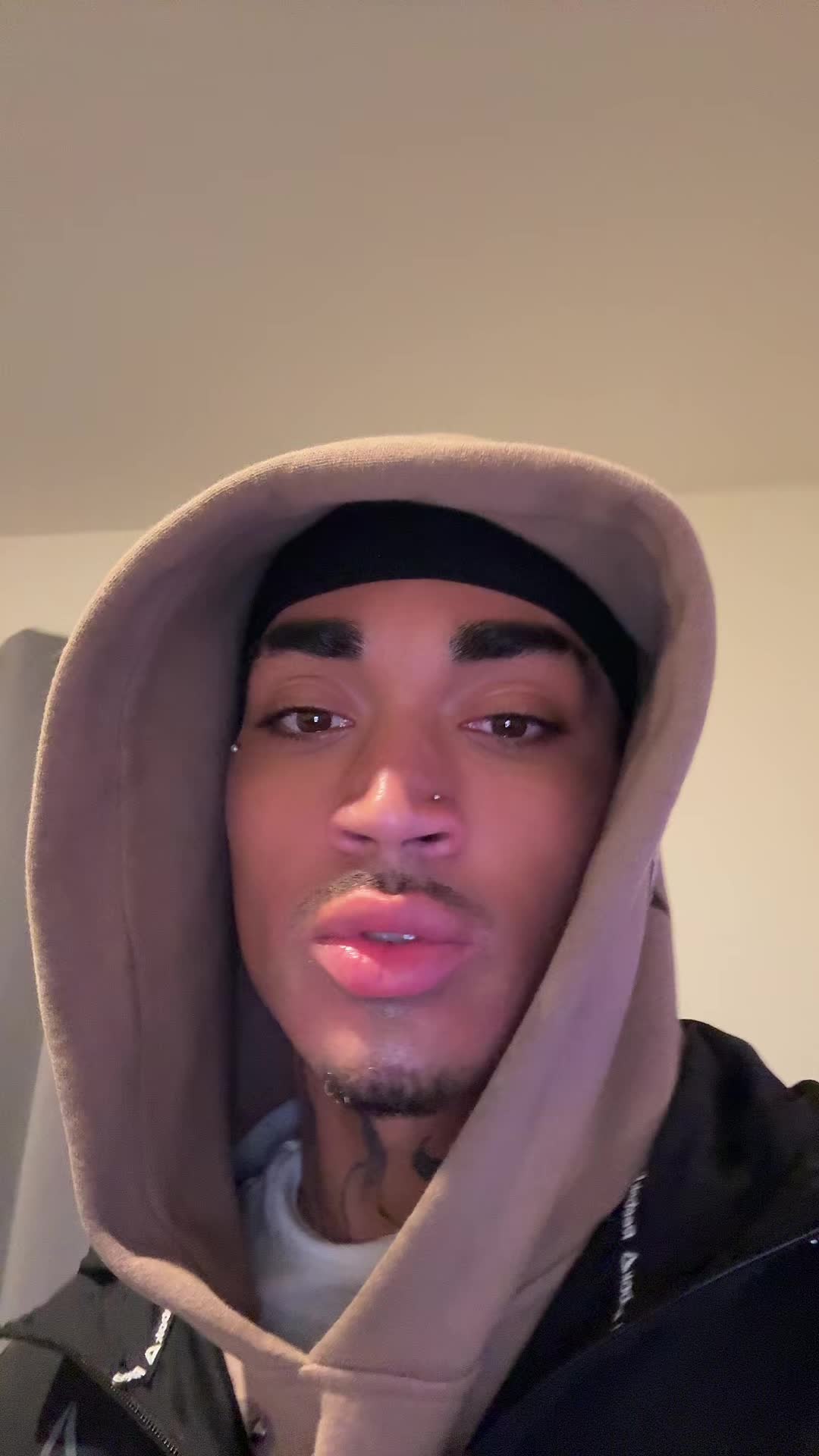 @โ