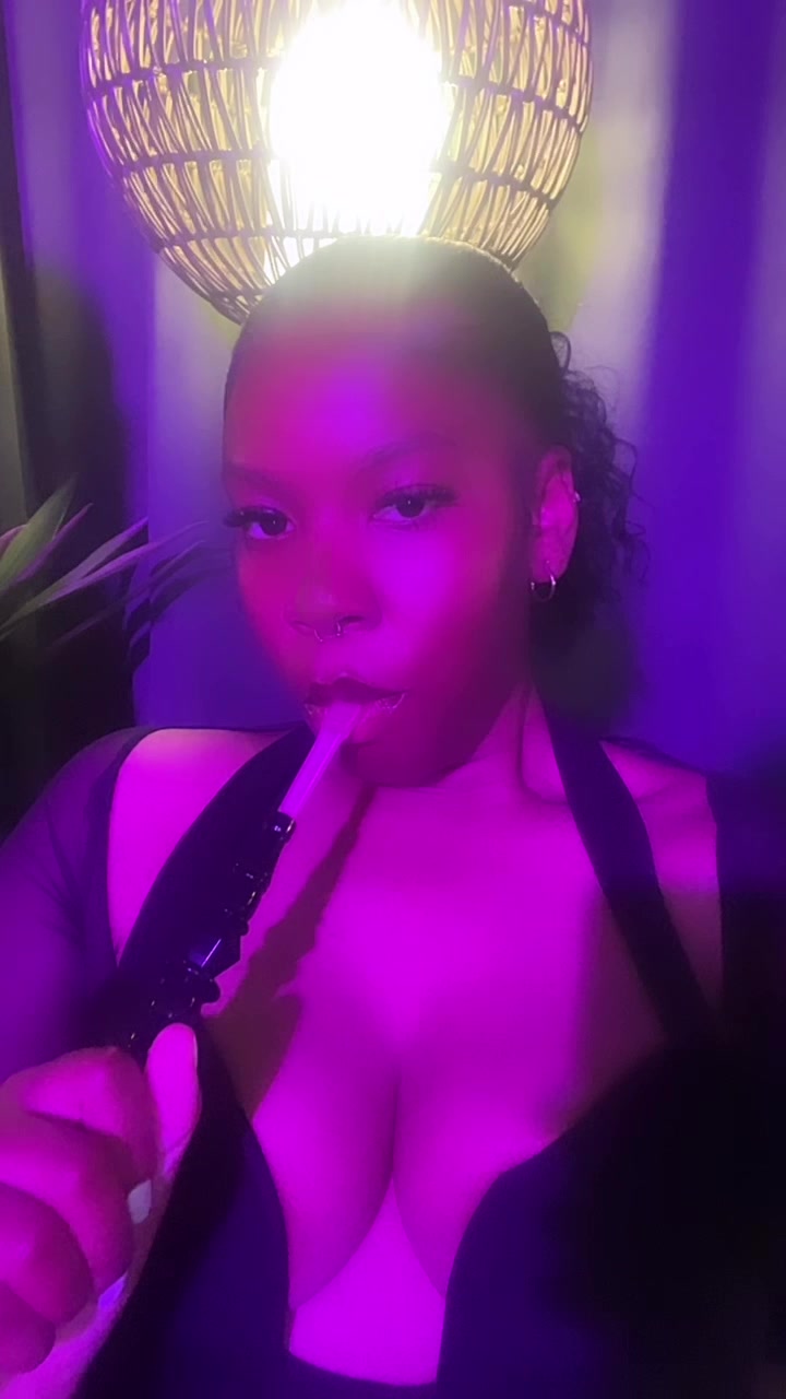 @ItsDes