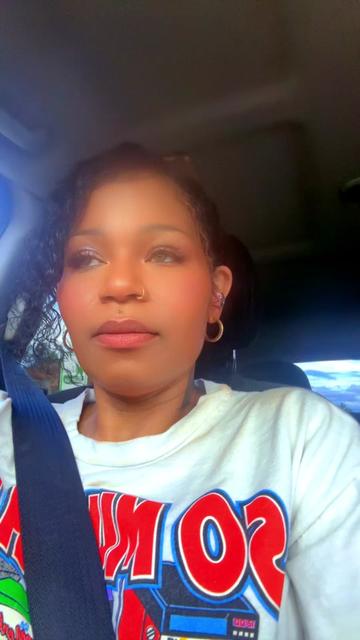 @Prettymomma6