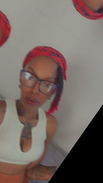 @MzIconic