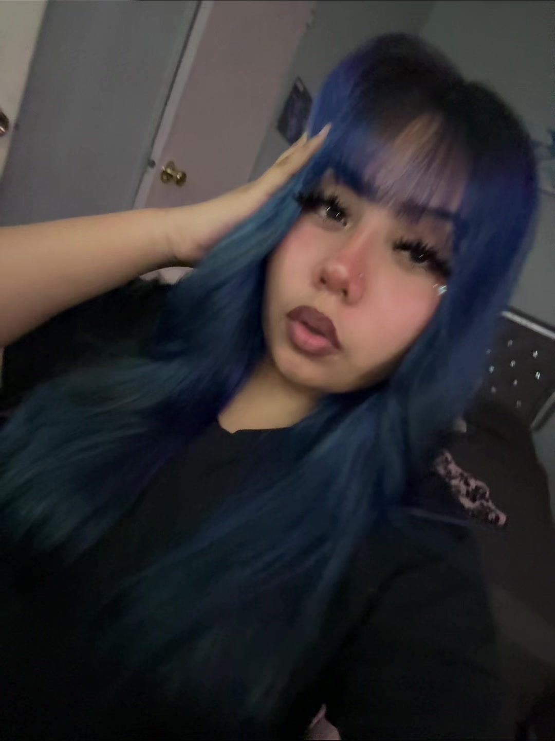 @️ ️
