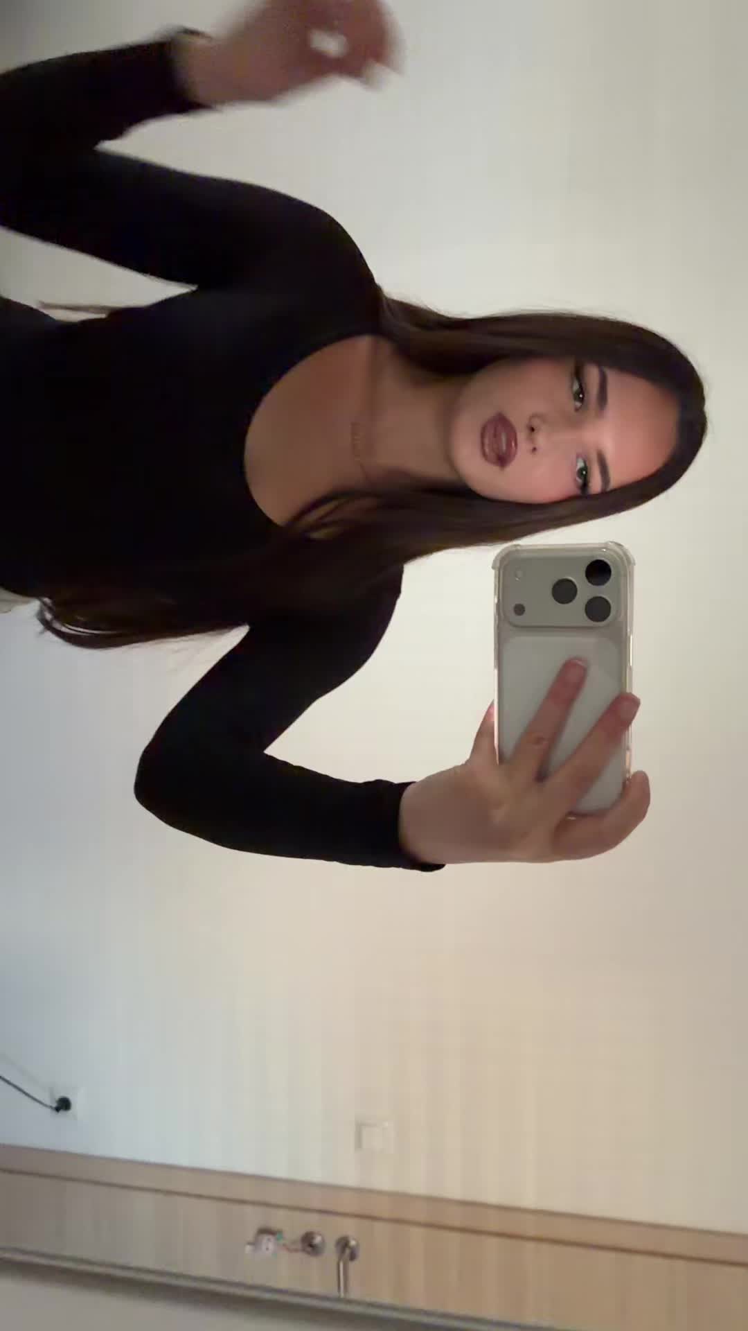 @𝐋𝐕