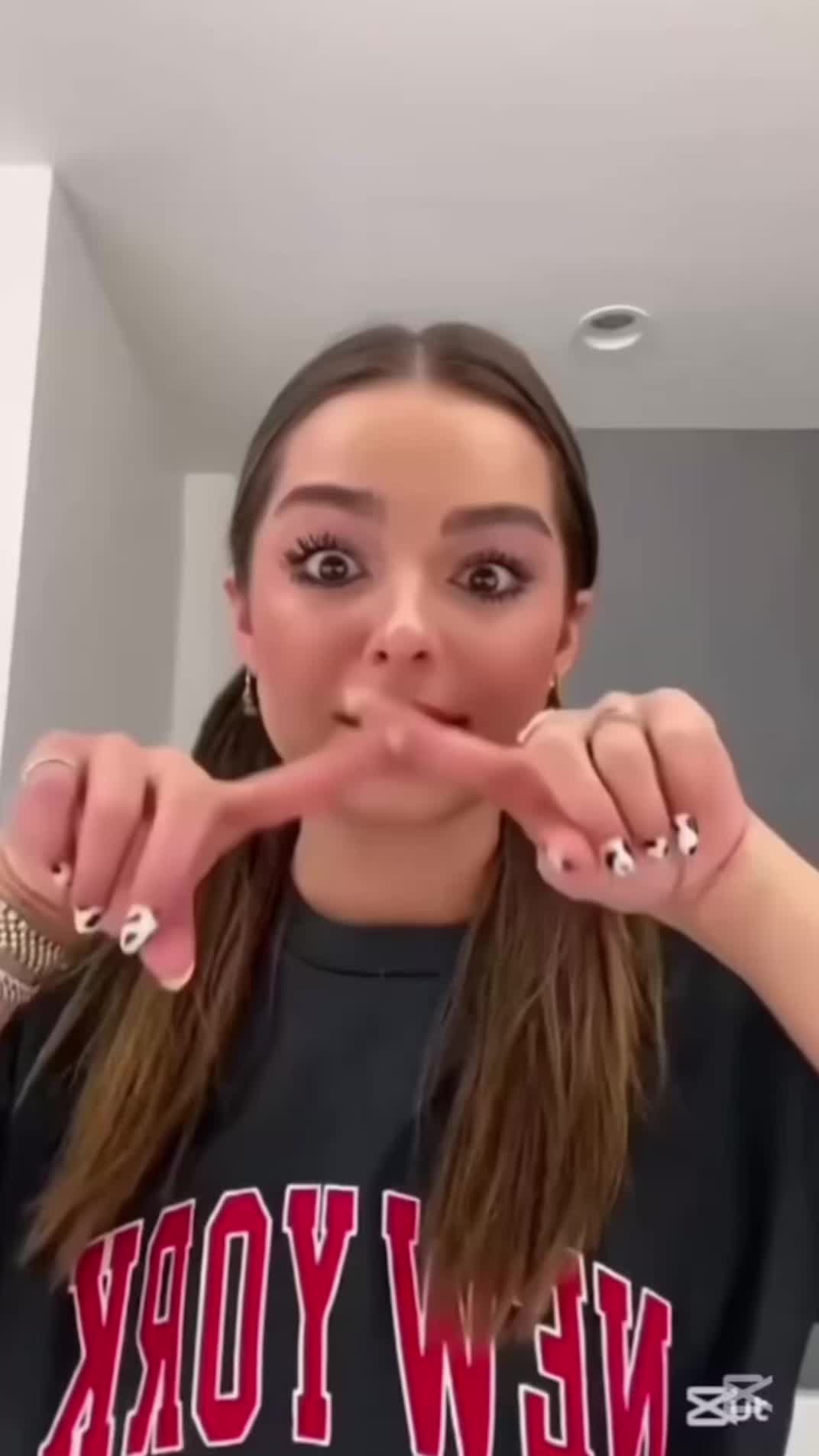 @𝓯𝓻𝓪𝓷𝓴𝓼
