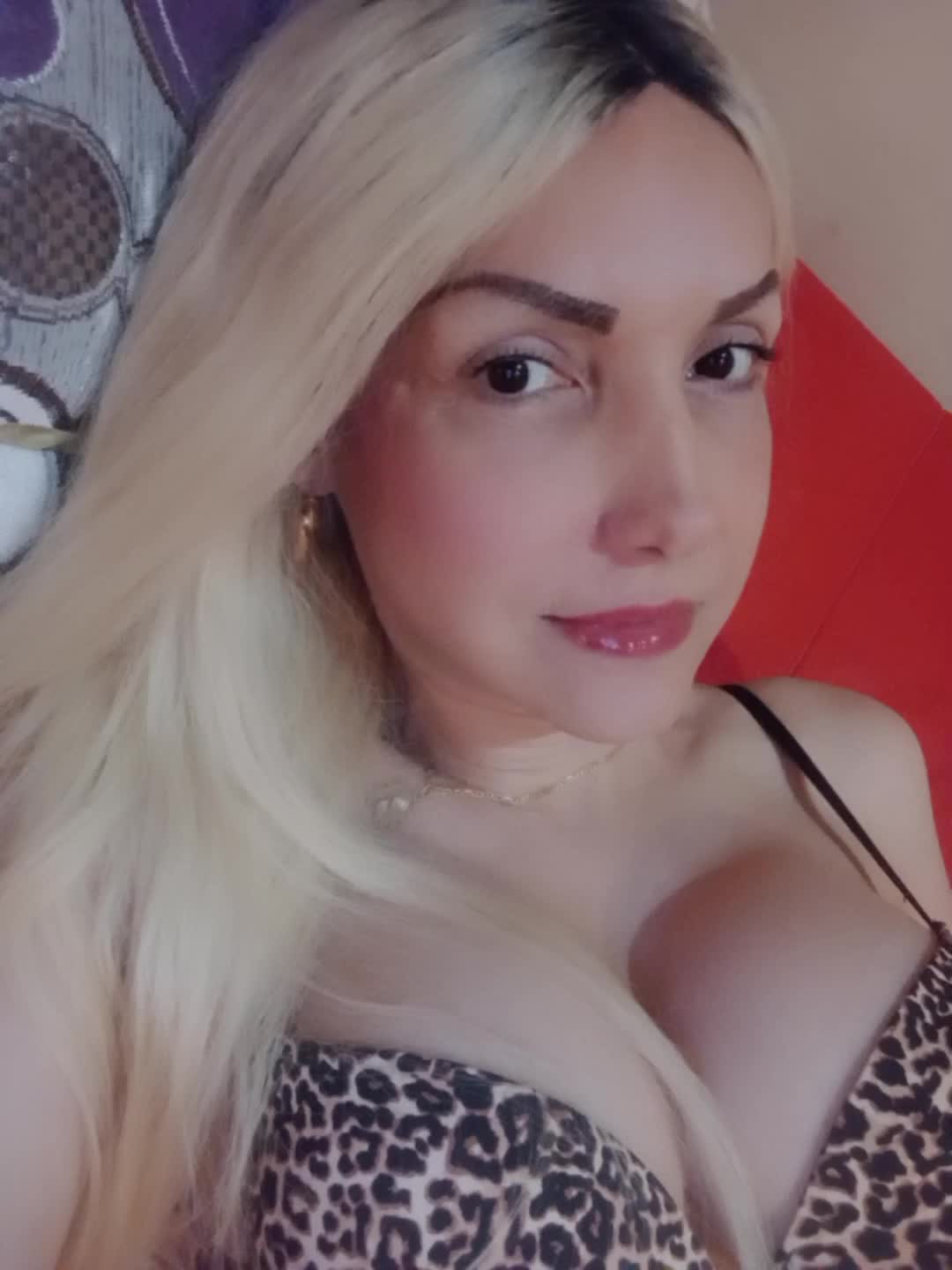 @SabrinaVictoria