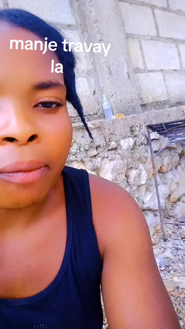 @Mayou b&egrave;l tifi 😁😁😁