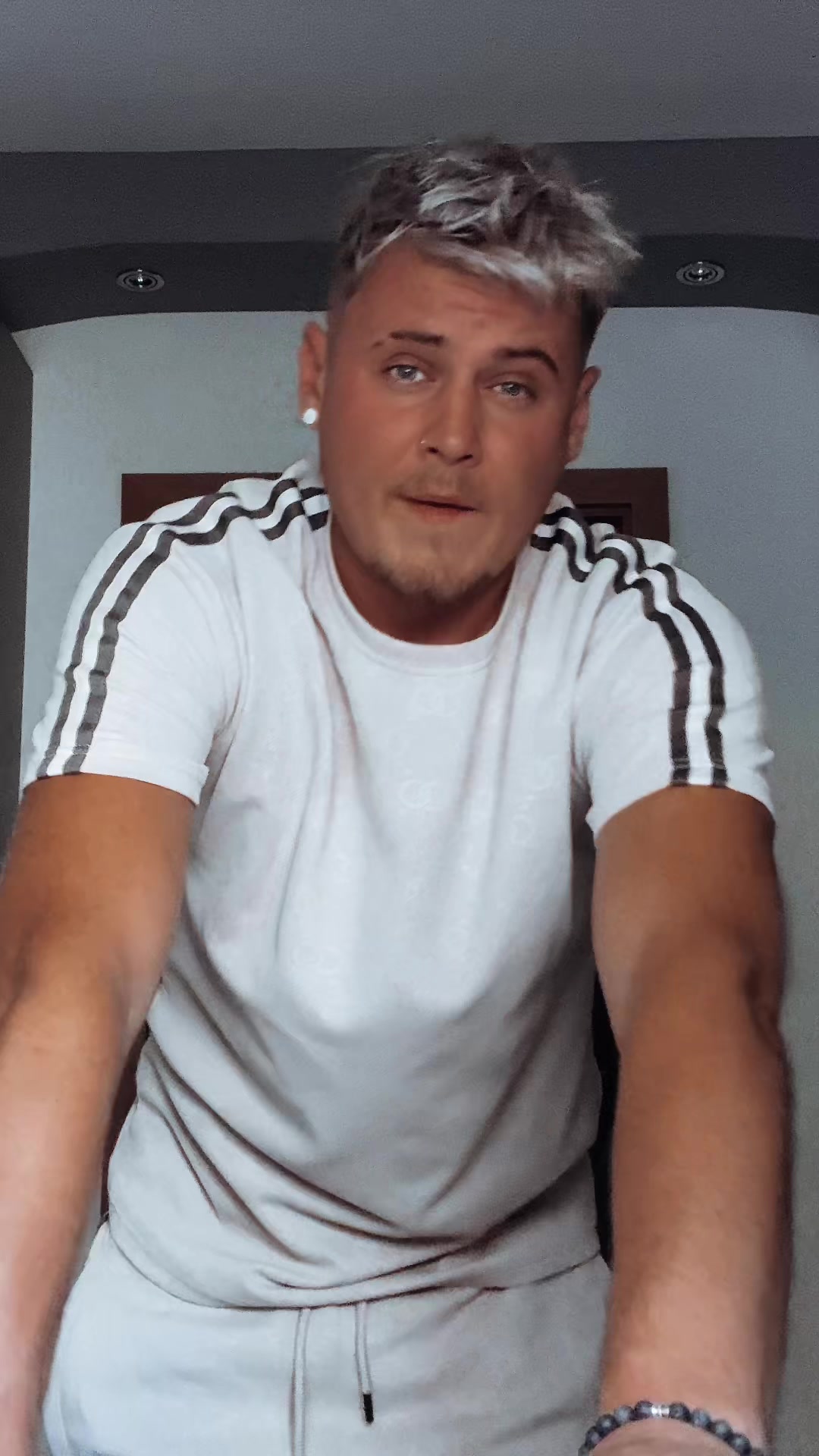 @_Tomsinhio_