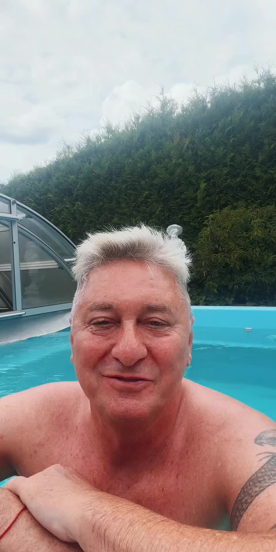 @Hubert Fella🏳️🌈