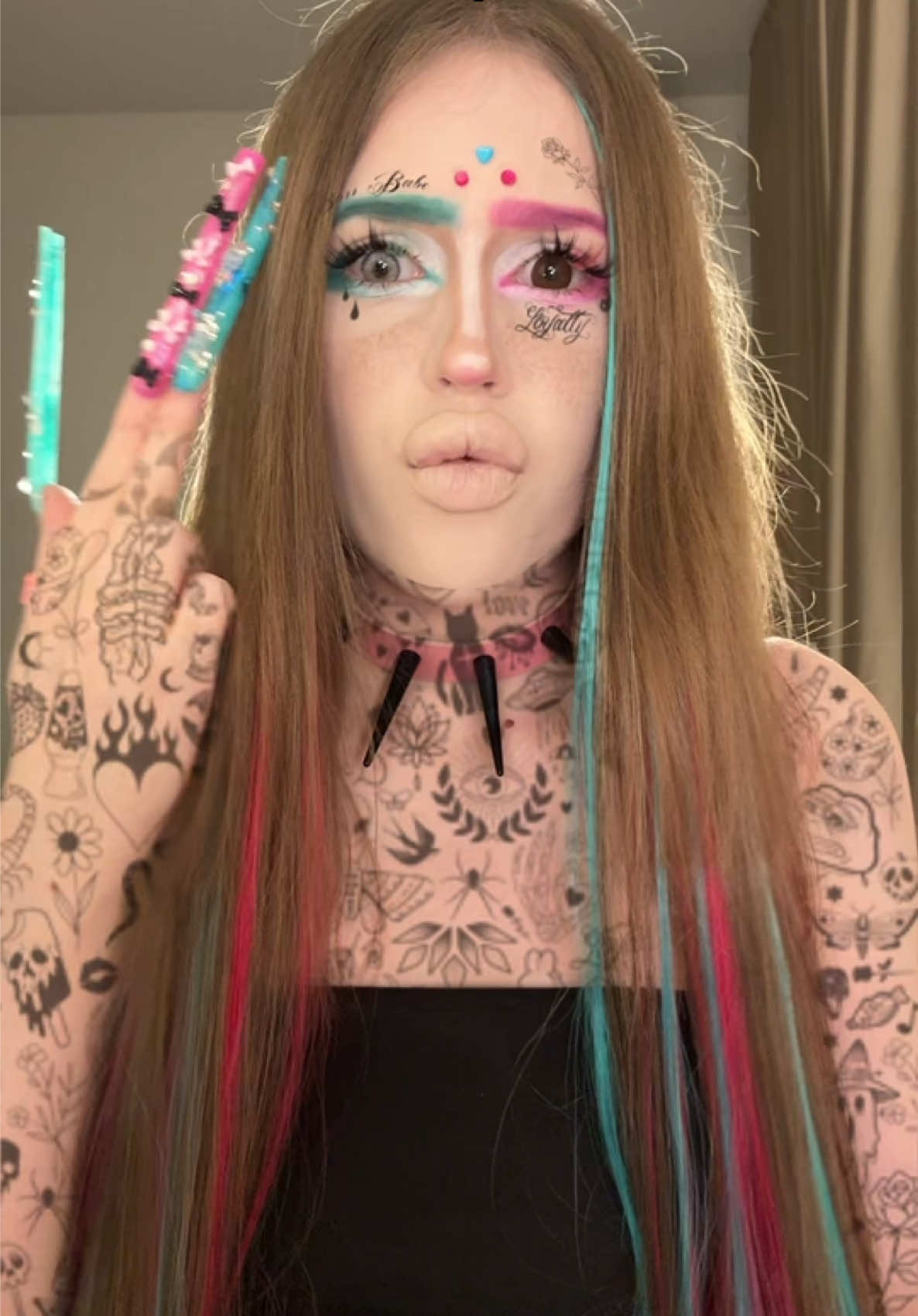 @дамиана