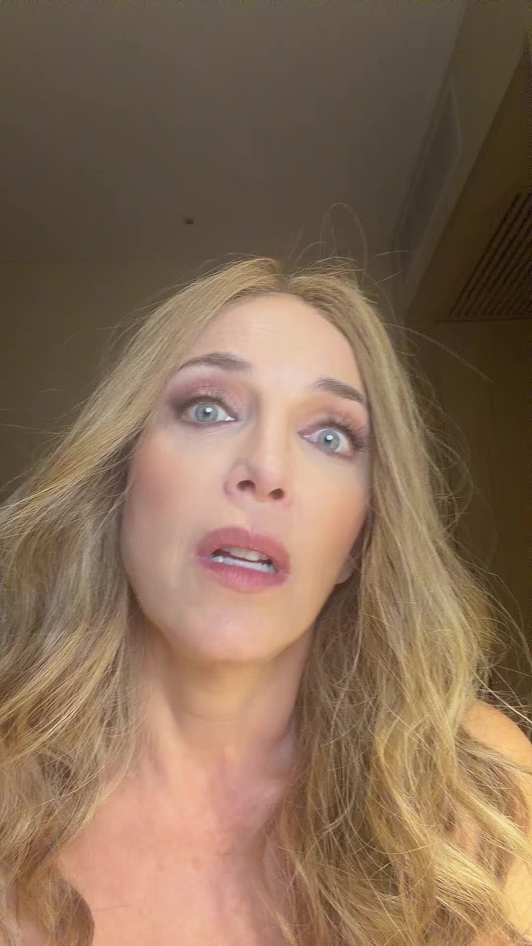 @laurafloresmx