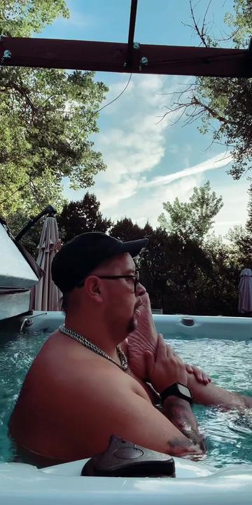 @hottubbears