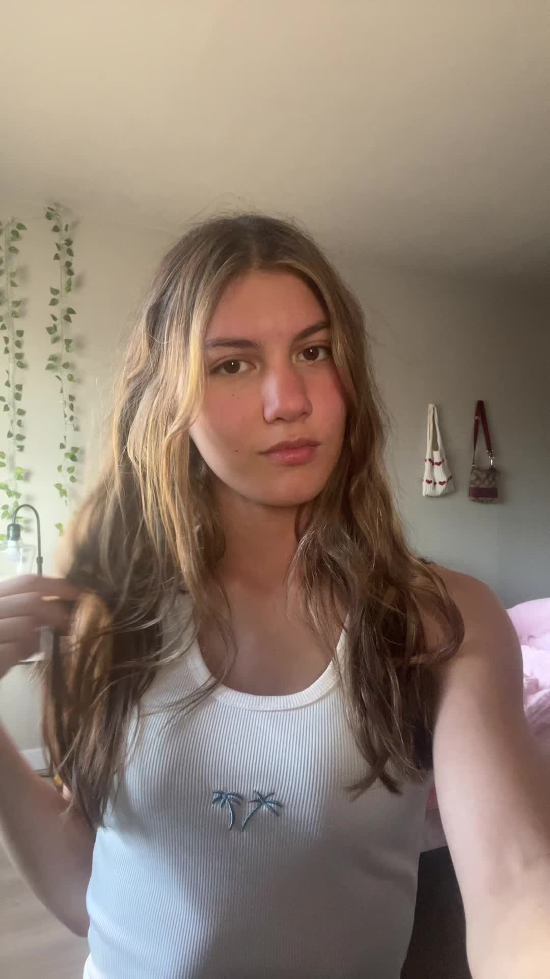 @theleahmae