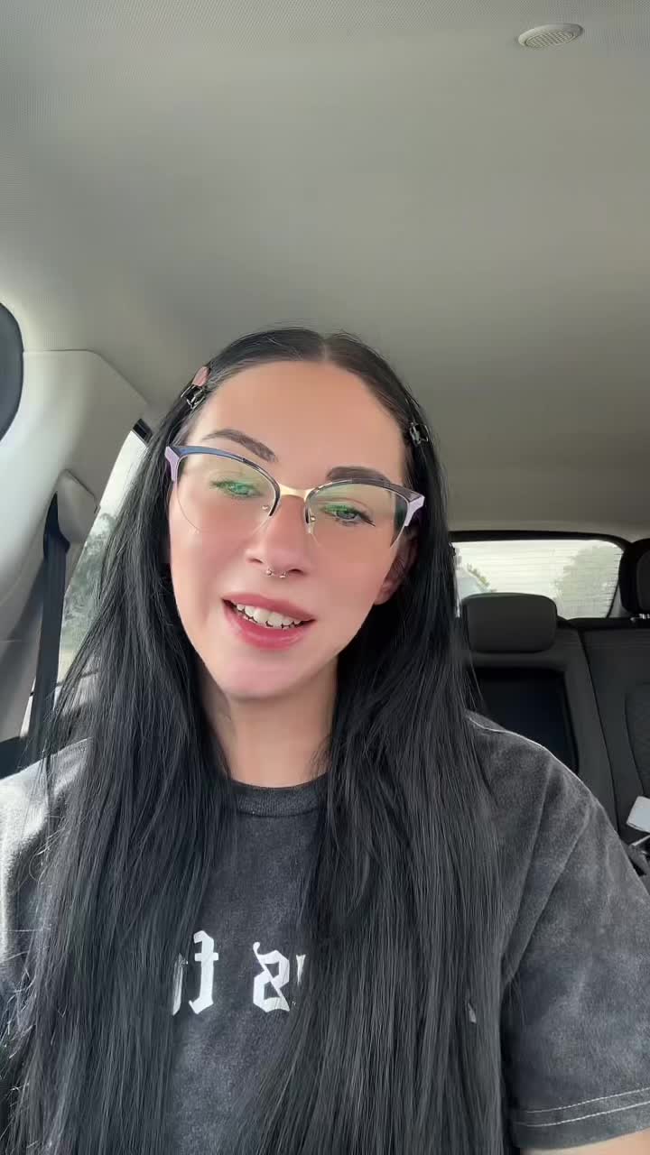 @waxedbyashley