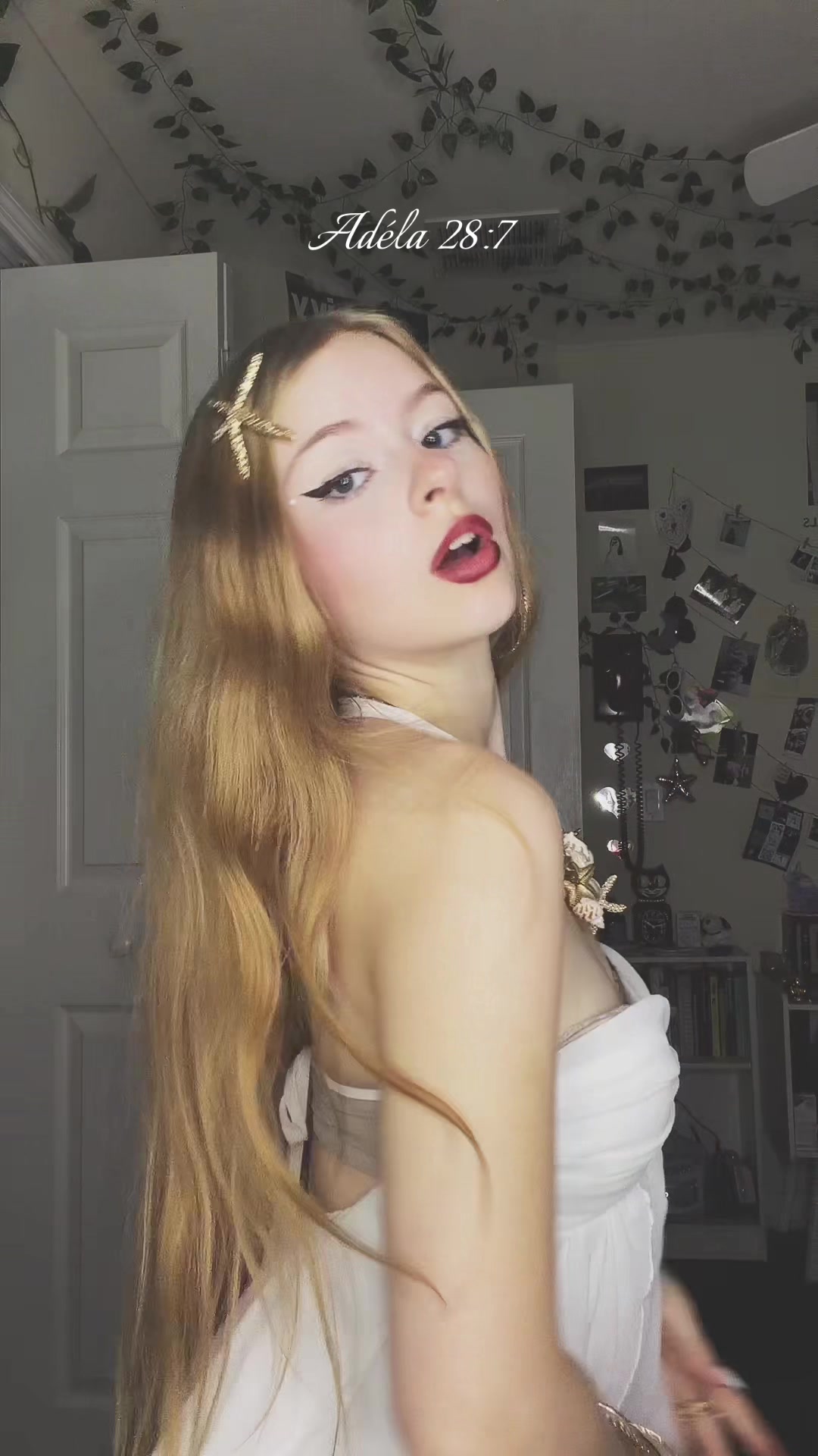 @𝑀𝑜𝑜𝑛 ❀