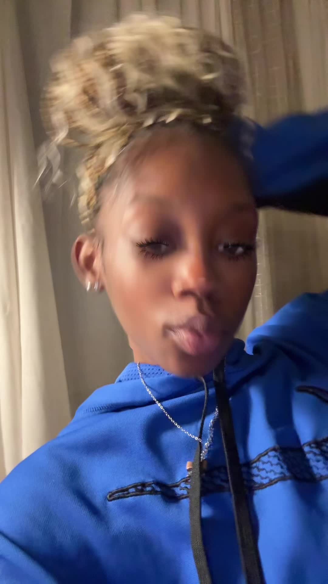 @Marie👱🏾♀️